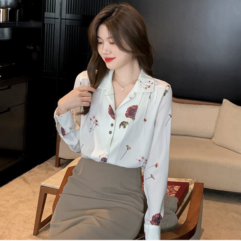 [Kuen Yume Series]★Shirt★ Floral pattern tops Ladies fashion V-neck Improves temperament Chiffon print