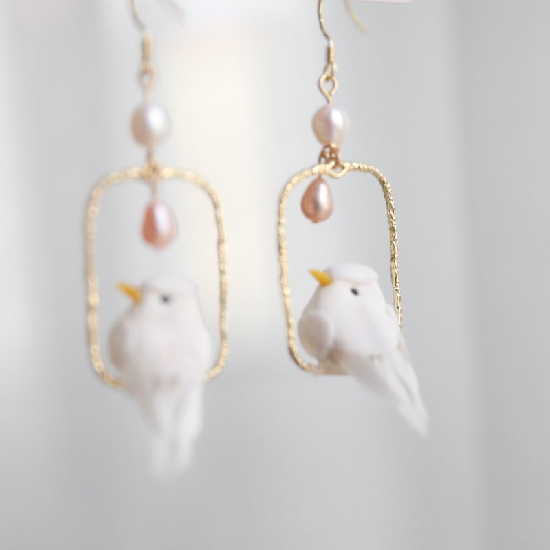 [SUZEE Series] ★Earrings★ 4color White Yellow Pink Blue Earrings or Earrings Pair Animal Bird Bird Cute