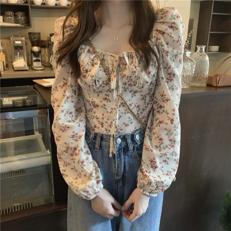 [SANMUZI Series] ★Tops★ 2 Colors Floral Tops Blouse Short Length Cute Spring Clothes Beige Black