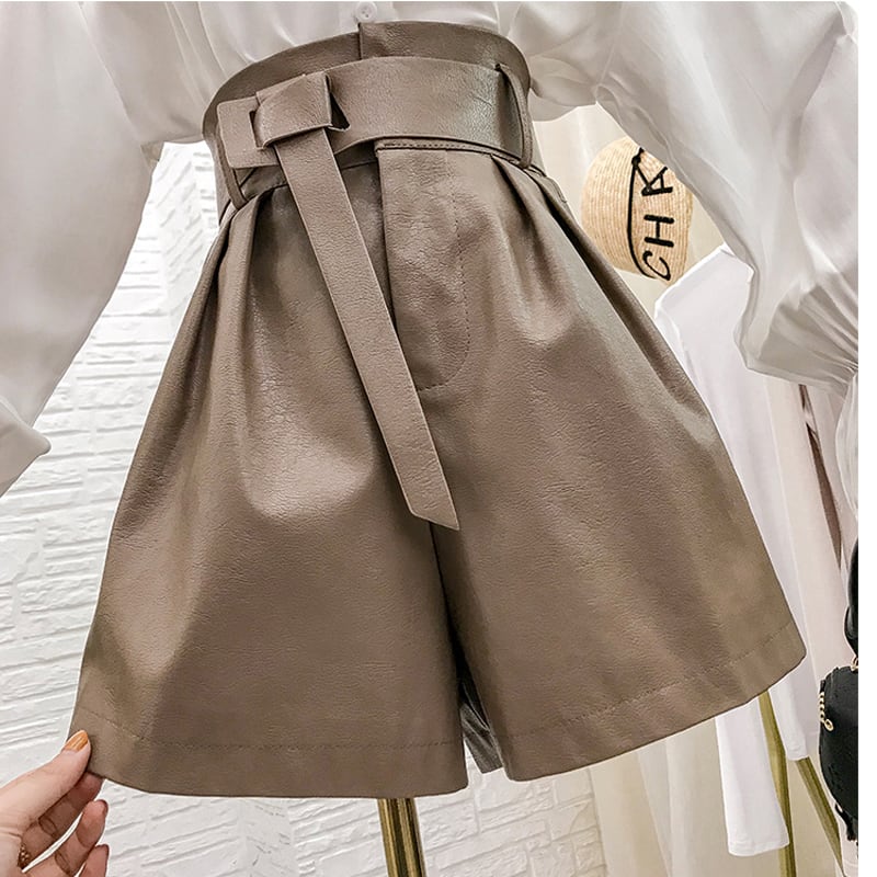 [173 series] ★Shorts★ 2 colors casual pants PU slimming coffee color black easy to match simple