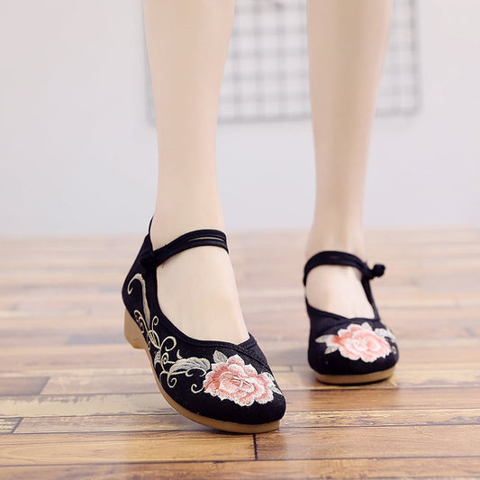 4 colors, embroidered shoes, handmade shoes, Chinese shoes, Chinese style buttons, size 35-41, white, pink, wine red, black, 3cm heel