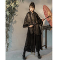 Load image into Gallery viewer, [Ancient monster house---Shanhai-Yoryu Series] ★Chinese style top★ Improved Chinese clothing, long sleeves, V-neck, original Chinese clothing
