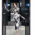 Load image into Gallery viewer, [Hundred Minute Eight Series] ★Cheongsam dress★ Velvet, floral pattern, slimming, sexy, ink pattern dress, improves temperament
