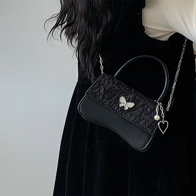 [NICE Self-Restraint Series] ★Bag★ Hat Butterfly Shoulder Bag Black Easy to match for dates, commuting