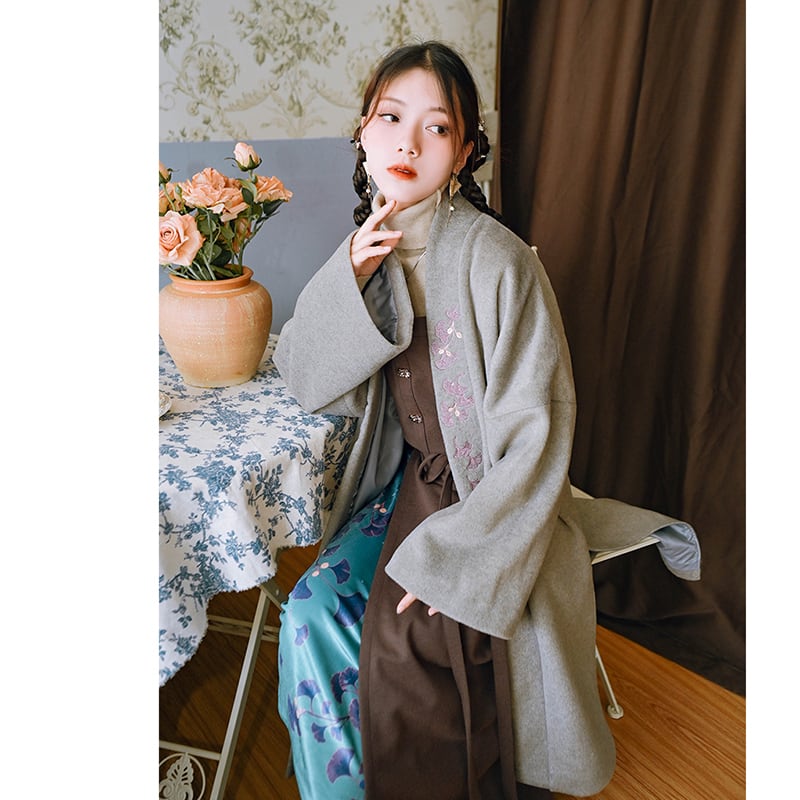 [Kokaisha --- Leaf Series] ★China style coat★ 2color embroidery outerwear long length Hanfu coat black gray