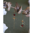 Load image into Gallery viewer, [Minami Koji Series] ★Earrings★ Pair Earrings or Earrings Crane Red Red Gold Golden Asymmetrical
