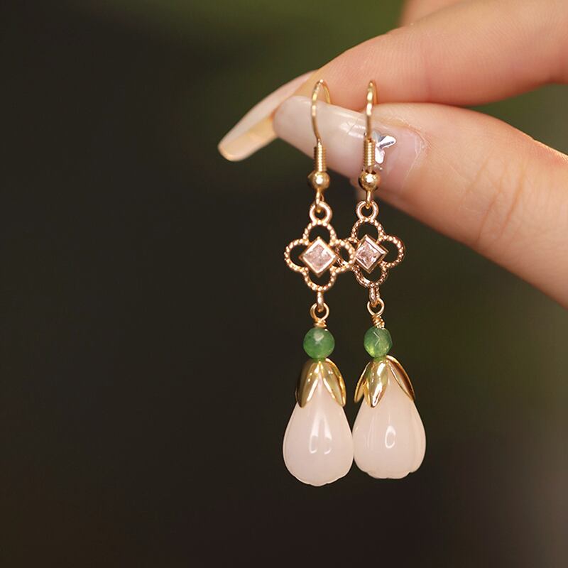 [Ma series] ★China style earrings★ 2color earrings pair ladies temperament enhancement accessory white pink white magnolia