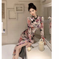 Load image into Gallery viewer, [Hundred Minute Eight Series] ★Floral pattern cheongsam★ Velvet, slimming, sexy, SML, easy to match, improves your temperament
