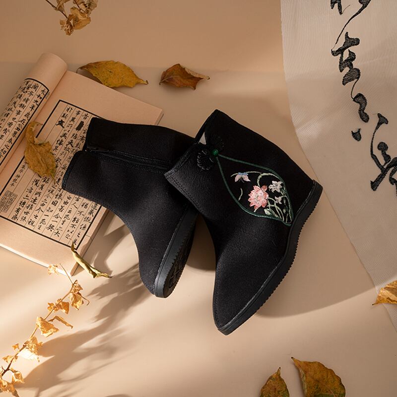 [Kumobatanosari series] ★Embroidered shoes★ Chinese shoes 2color Floral pattern Size 35-40 Heel 5cm Beige Black