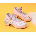 Load image into Gallery viewer, [Clouds shoes---Blue sleeve series] ★Embroidered shoes★ 2color Handmade shoes Chinese shoes Tang-sou Hanfu shoes Chinese dress shoes Flower embroidery Size 35-40 Heel 5cm
