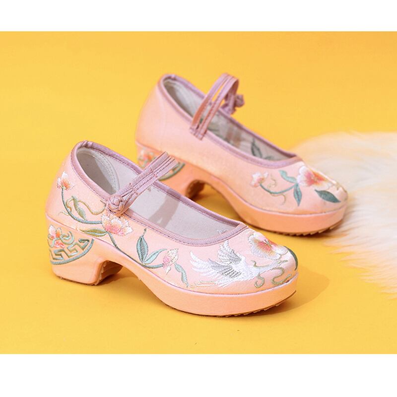 [Clouds shoes---Blue sleeve series] ★Embroidered shoes★ 2color Handmade shoes Chinese shoes Tang-sou Hanfu shoes Chinese dress shoes Flower embroidery Size 35-40 Heel 5cm