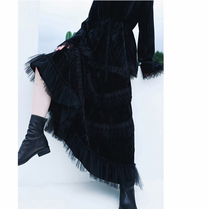 [Daiseiryusu Series] ★Long length skirt★ Bottoms velvet gorgeous fringe retro unique design