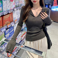 Load image into Gallery viewer, [XIXI Series]★Knit Tops★ 3color Tops Sexy Simple V-neck Black Pink Slimming
