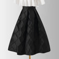 Load image into Gallery viewer, [MOERBEN Series] ★Skirt★ Bottoms High waist Improves temperament Check pattern Black Black Easy to match
