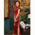 Load image into Gallery viewer, [Four Little Sisters Series] ★Luxury Silk Cheongsam Dress★ One Piece Short Sleeve Slit Red Red Slimming Wear
