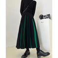 Load image into Gallery viewer, [Black and white series] ★Knit skirt★ 2color thick bottoms Color scheme Slimming Easy to match Black Green
