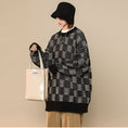 Load image into Gallery viewer, [Ushiomiomi Series] ★Sweater★ 3color Knit Tops Unisex Men's Plaid Pattern Gray Green Black
