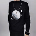 Load image into Gallery viewer, [Kuraho Koya Series]★China style top★T-shirt 2color black or white unisex crane crane moon black white
