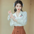 Load image into Gallery viewer, [XUANZI Series]★Shirt★ Long sleeve shirt, embroidered shirt, ladies, date, photography, literary style, V-neck
