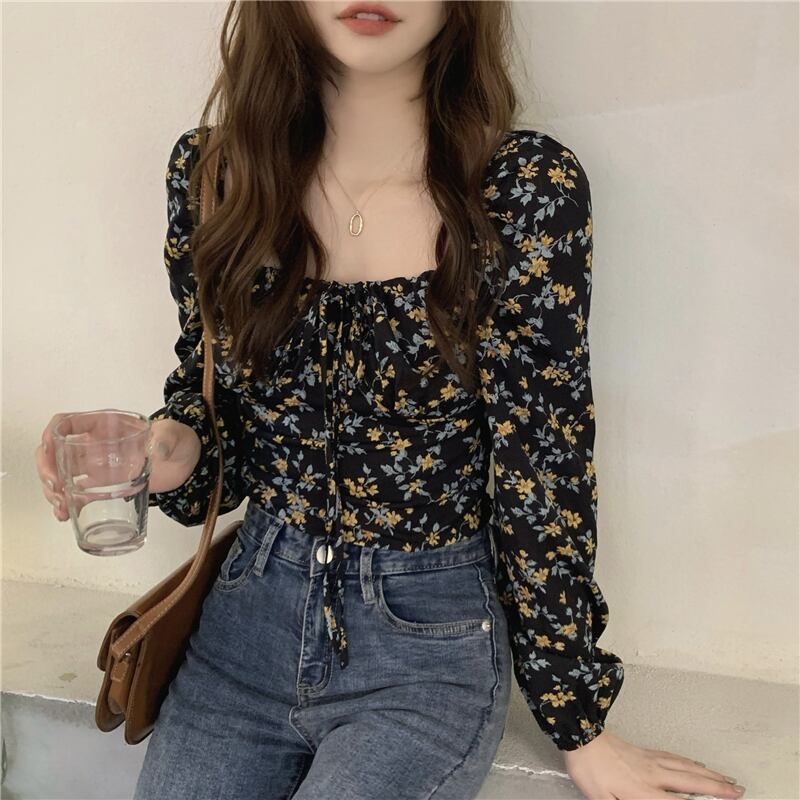 [SANMUZI Series] ★Tops★ 2 Colors Floral Tops Blouse Short Length Cute Spring Clothes Beige Black