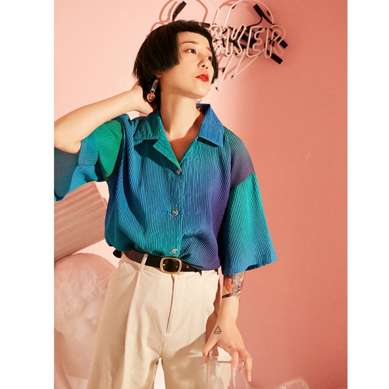 [Yangji Great Dream Series]★Shirt★ Tops Gradient Blue Blue V-neck Short Sleeve Shirt Loose