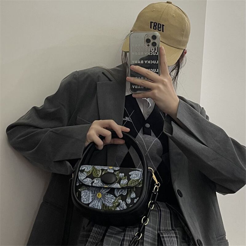 [DAZE &amp; ERPANG series] ★Shoulder bag★ 2color oil painting style floral pattern cute date commuting OL office