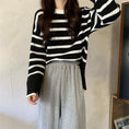 Load image into Gallery viewer, [Insufficient Moe Series] ★Tops★ 4color Flare Sleeve Women's Stylish Horizontal Striped Pattern Easy to Match
