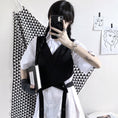 Load image into Gallery viewer, [Queen Series]★Setup Single Order★Shirt or Vest Double Collar Short Length Cute Black White
