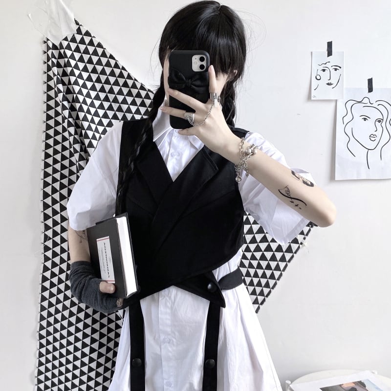 [Queen Series]★Setup Single Order★Shirt or Vest Double Collar Short Length Cute Black White