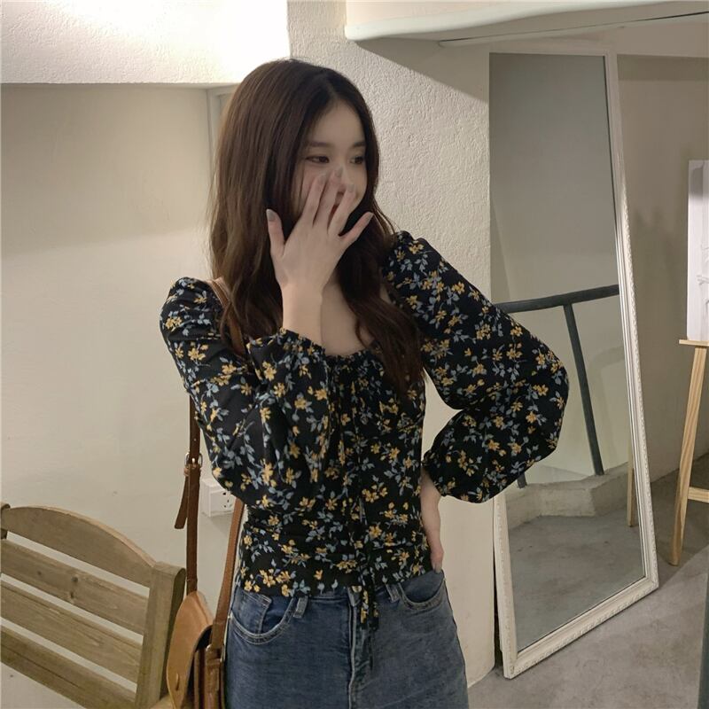 [SANMUZI Series] ★Tops★ 2 Colors Floral Tops Blouse Short Length Cute Spring Clothes Beige Black