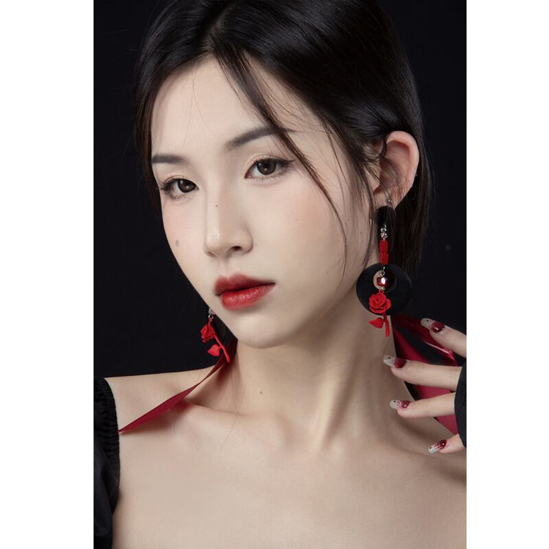 [MORE Bokuji series] ★China style earrings★ Pair earrings rose circle black red floral pattern retro