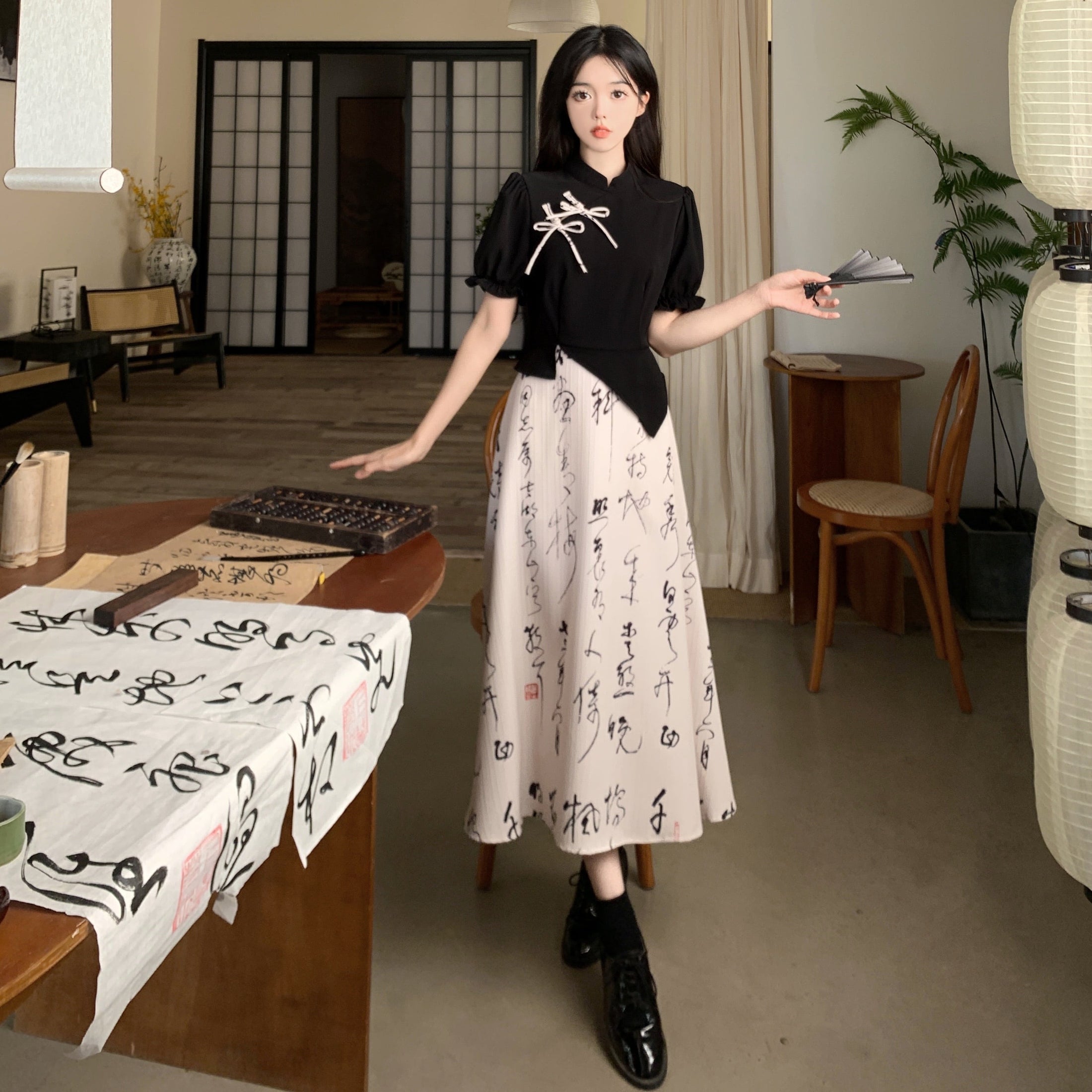 【DONGXIAOJIEシリーズ】★チャイナ風ワンピース★ 文字柄 リボン 夏服 フェイクレイヤード 大きいサイズ 着痩せ