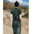 Load image into Gallery viewer, [Da Qinglong Shu Series]★China style dress★ Improved Chinese dress Sexy Velvet Long Length Original Photography Green Green Summer
