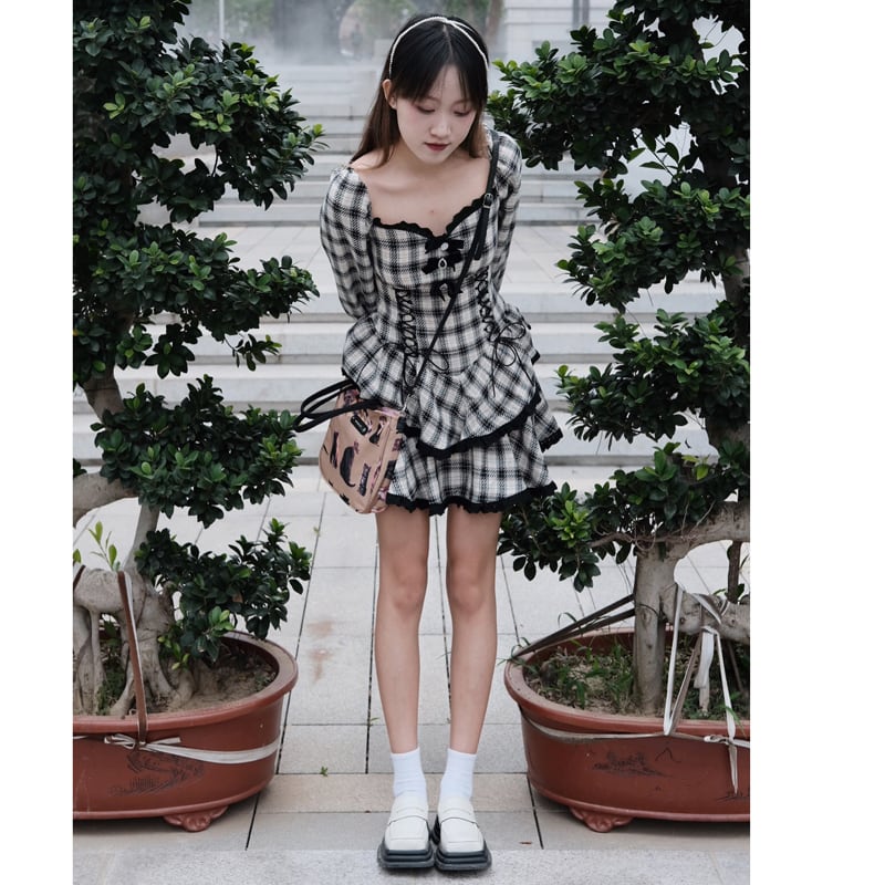 [Series] ★Checked dress★ Super cute ribbon slimming ladies fashion lolita SML black and white